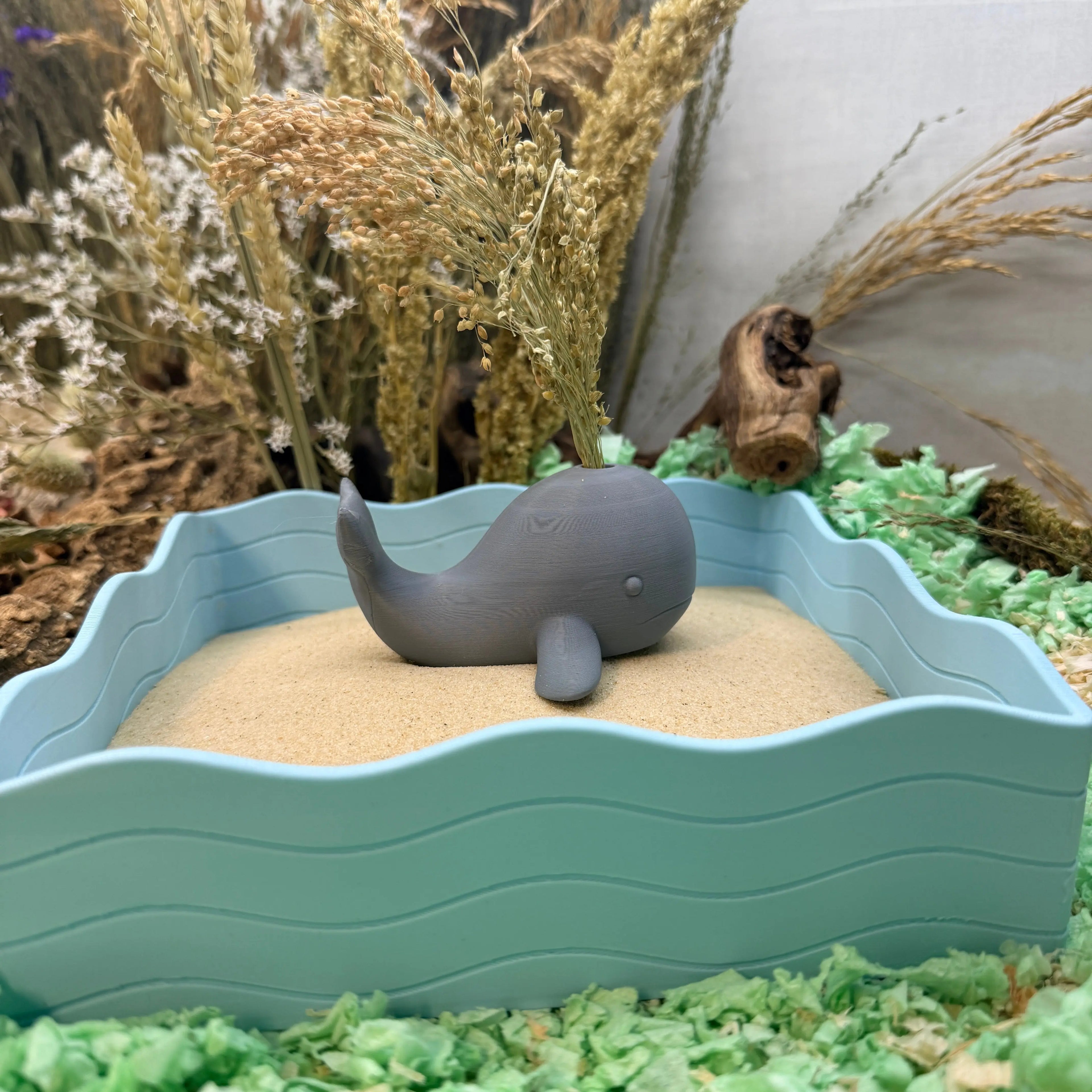 Whale Spray Holder RoseLark Pet Products