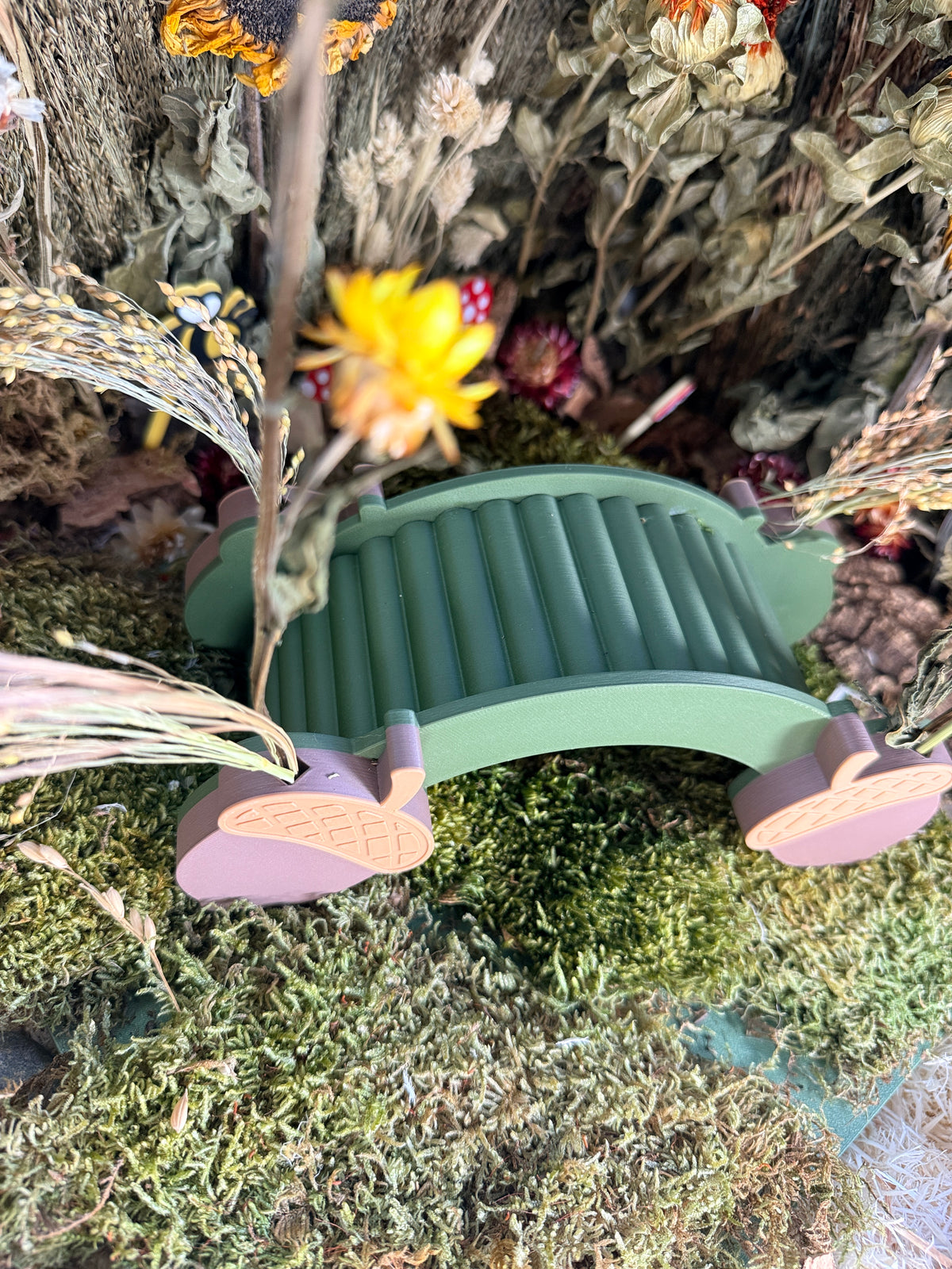Acorn Bridge & Spray Holder