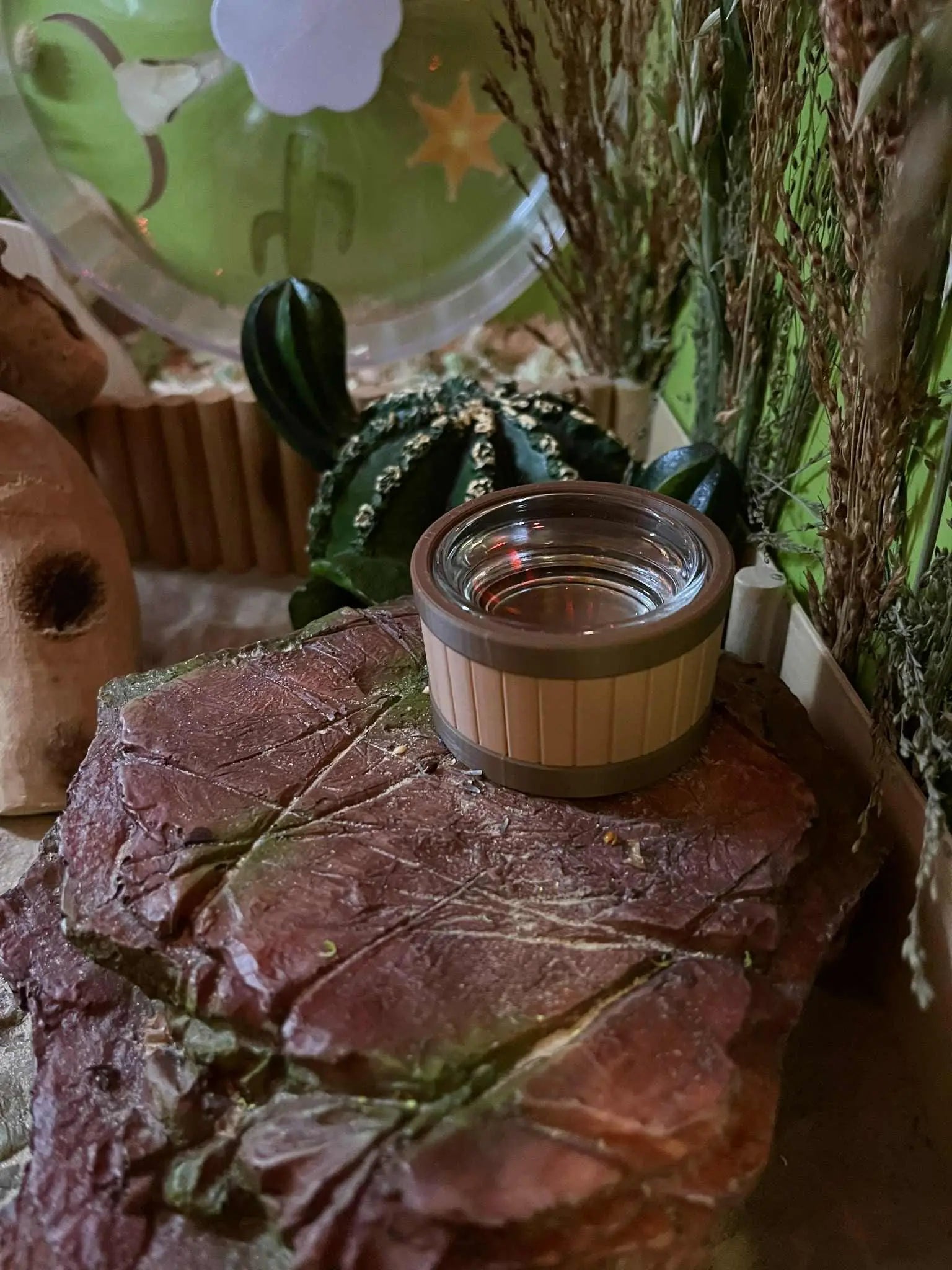 Barrel Water bowl holder/Food Bowl RoseLark Pet Products