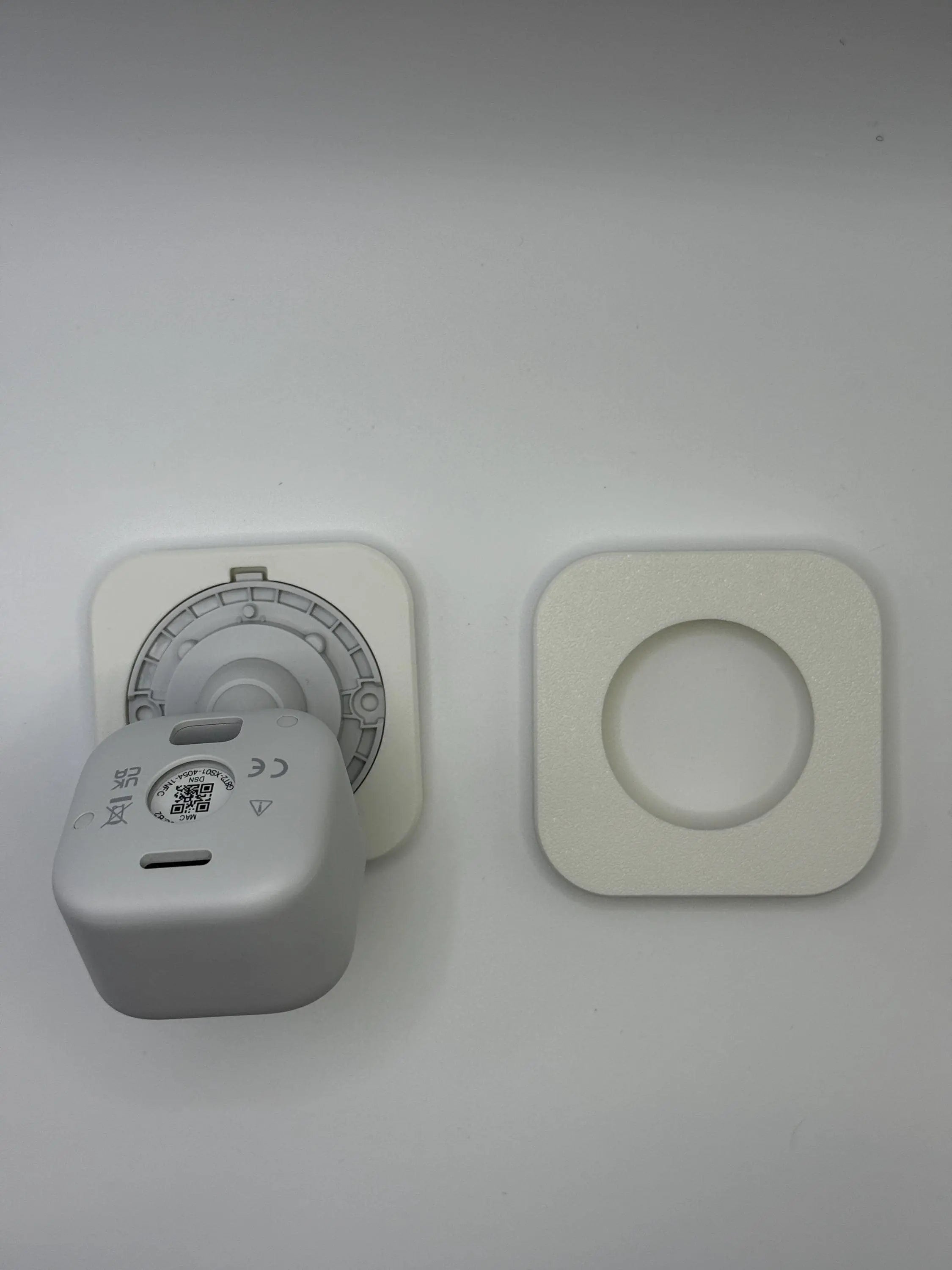 Camera Mount Hamster Enclosure Camera Mount – Magnetic Mount for Blink Mini & Blink Mini 2 Camera RoseLark Pet Products