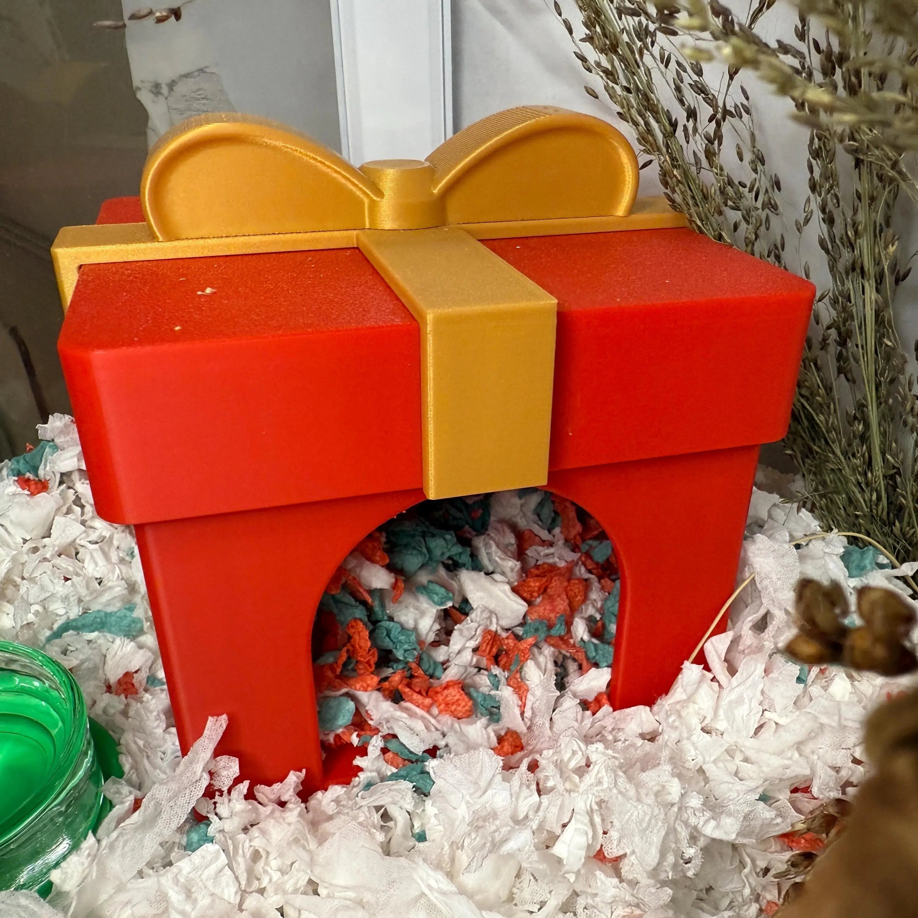 Present Hide RoseLark Pet Products