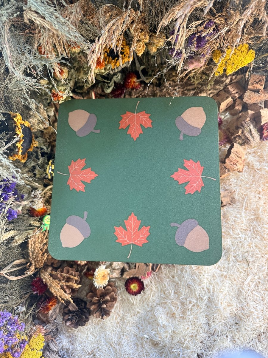 Platform 25 x 25 cm Acorn & Leaves Hamster Platform | RoseLark