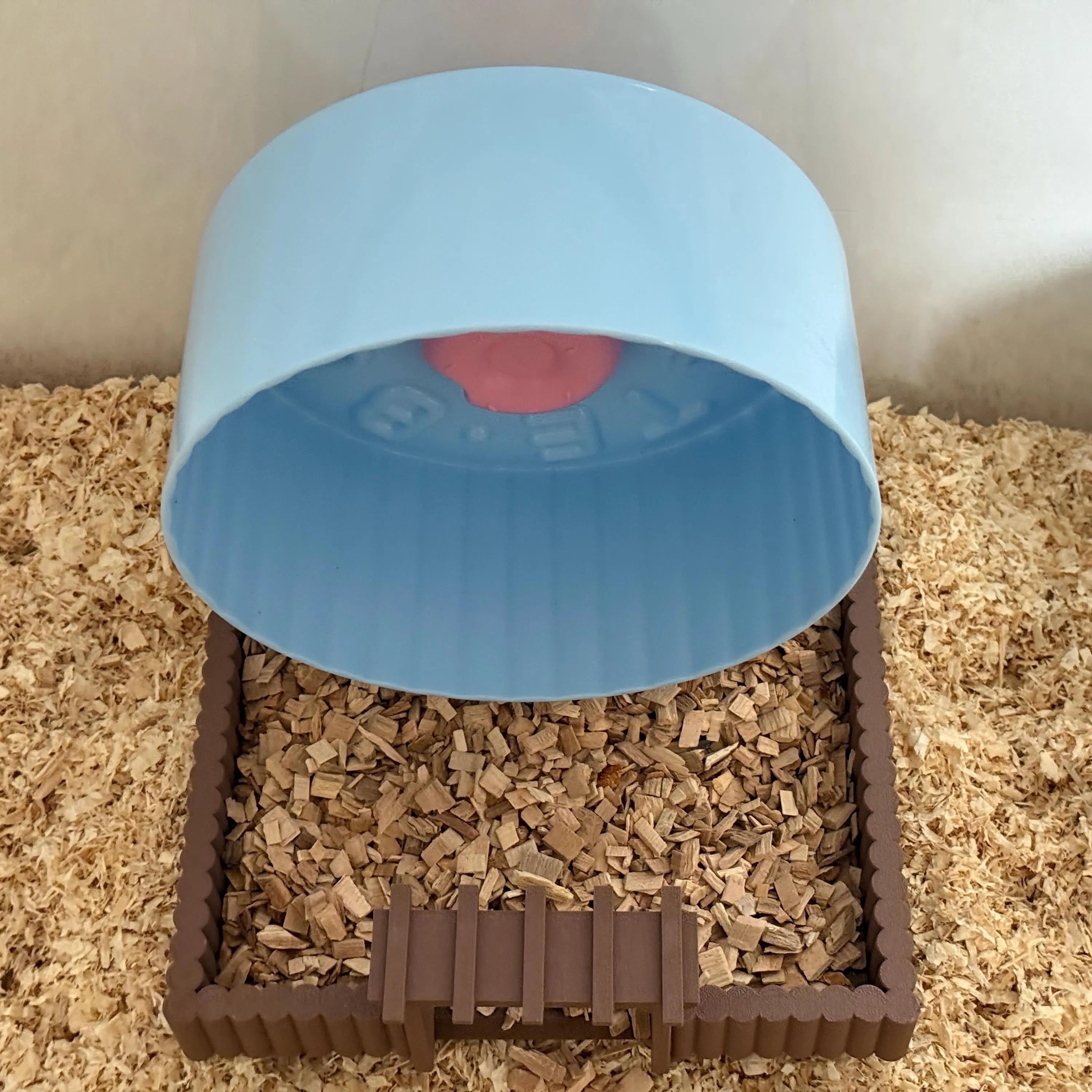 Platform Hamster Platform with Fence 25cm – Stable Platform for Wheel or Sand Bath RoseLark Pet Products