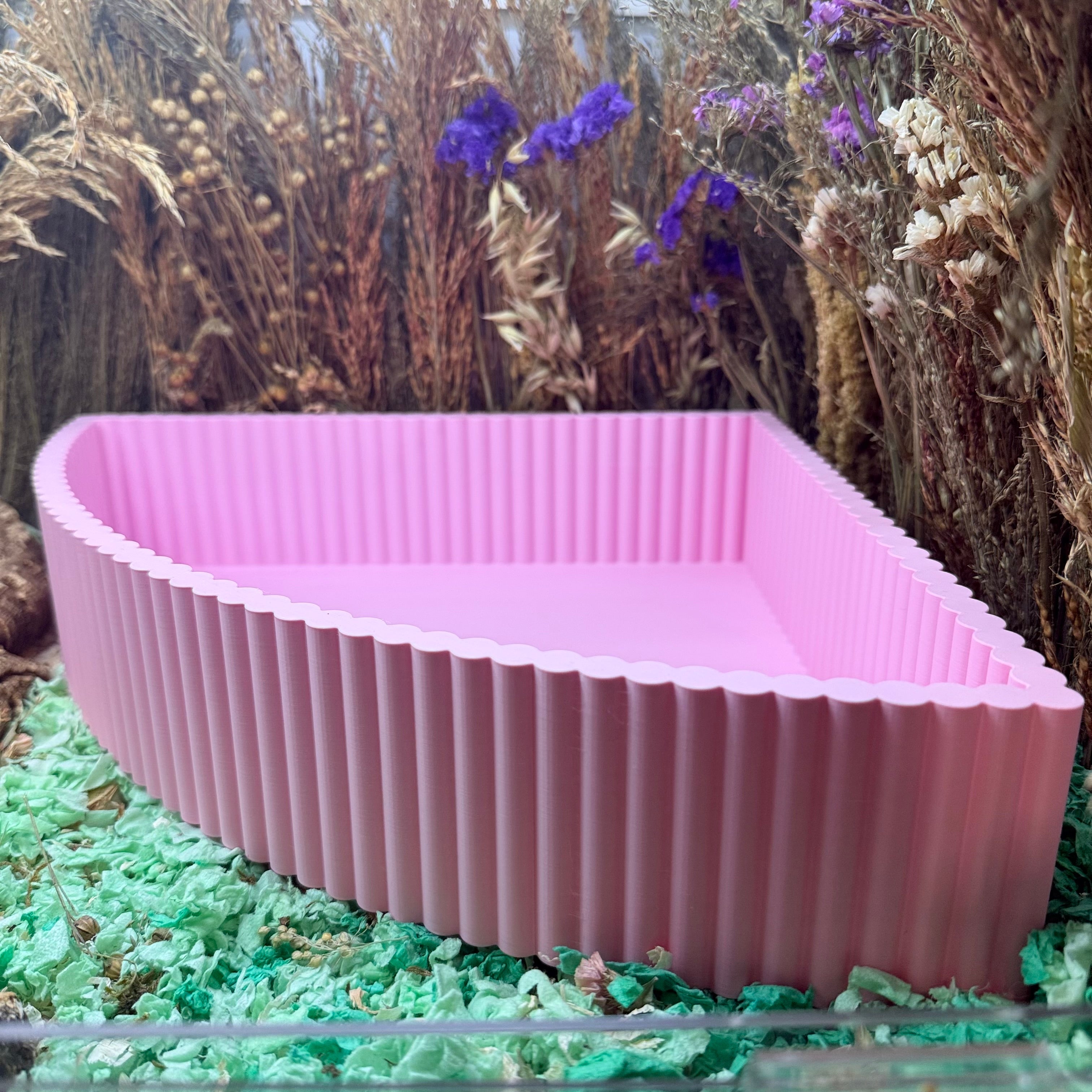 Sand Bath / Dig Box Corner Sand Bath | RoseLark
