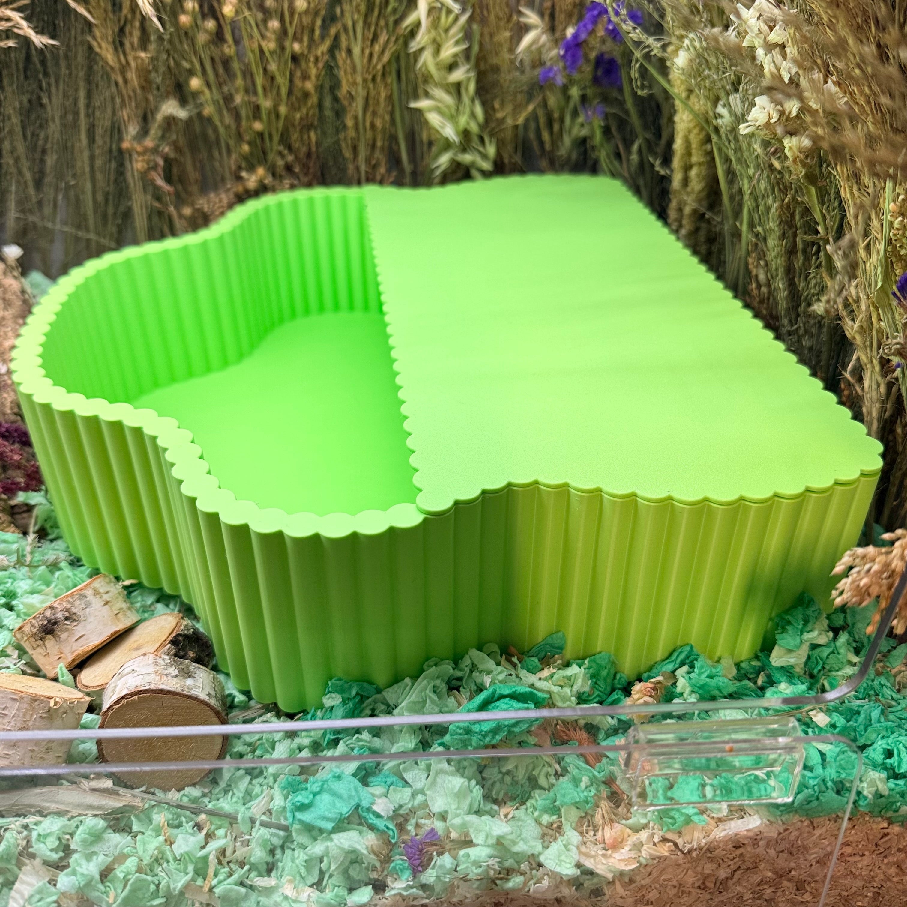 Sand Bath / Dig Box Dowel Effect Sand Bath (Optional Lid) RoseLark Pet Products