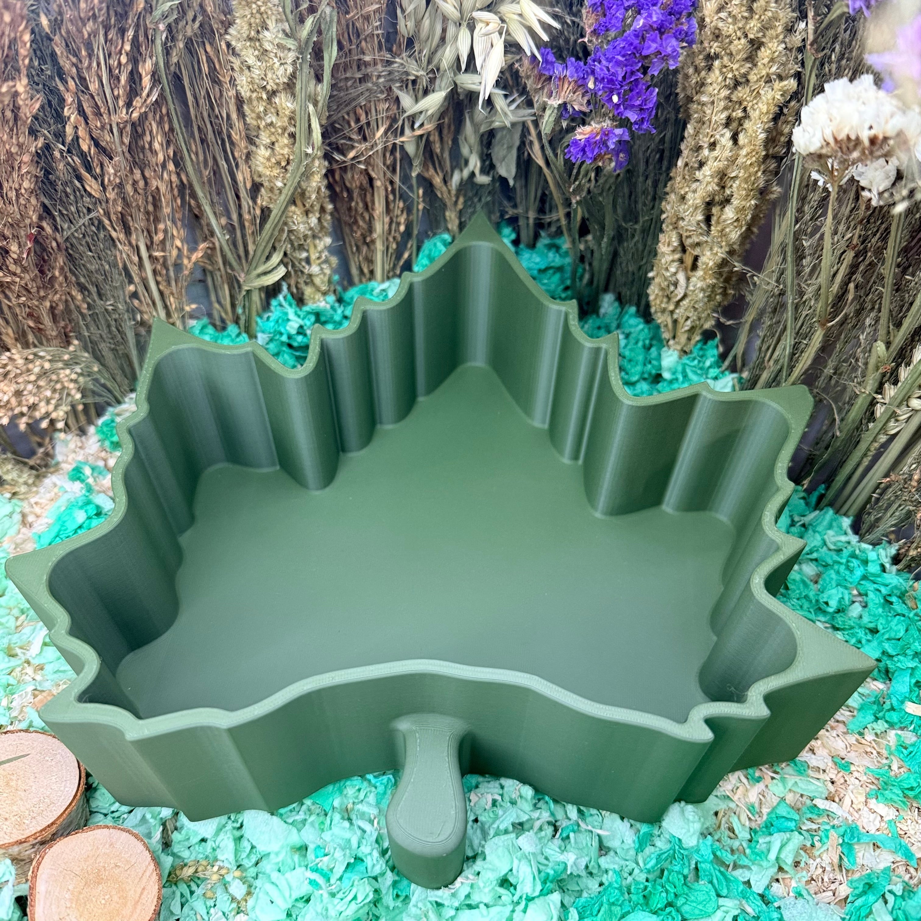 Sand Bath / Dig Box Maple Leaf Sand Bath & Dig Box RoseLark Pet Products