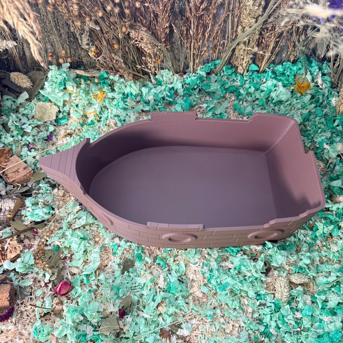 Top view Shipwreck themed hamster dig box