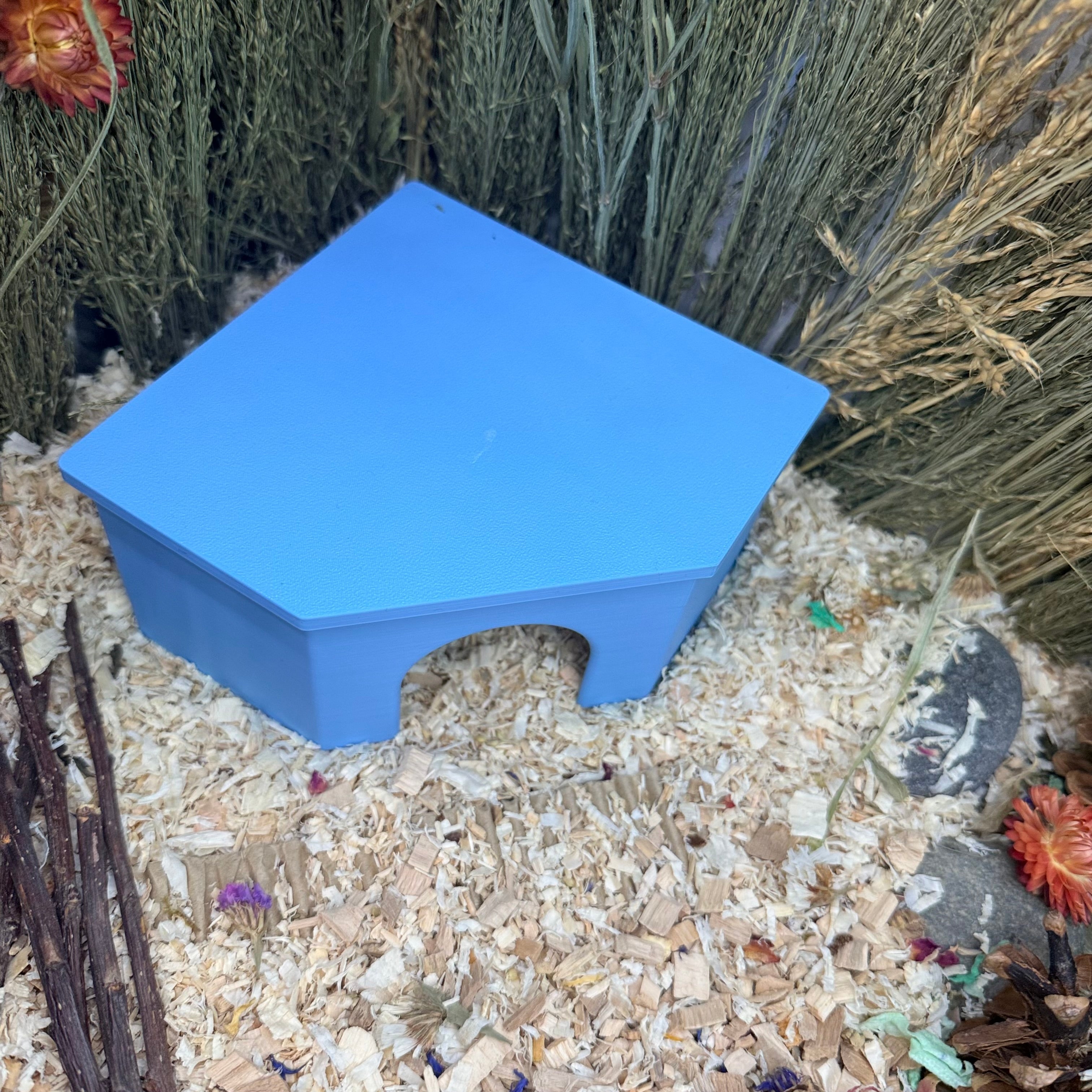 Small Pet Hide Corner Hide with Removable Lid RoseLark Pet Products