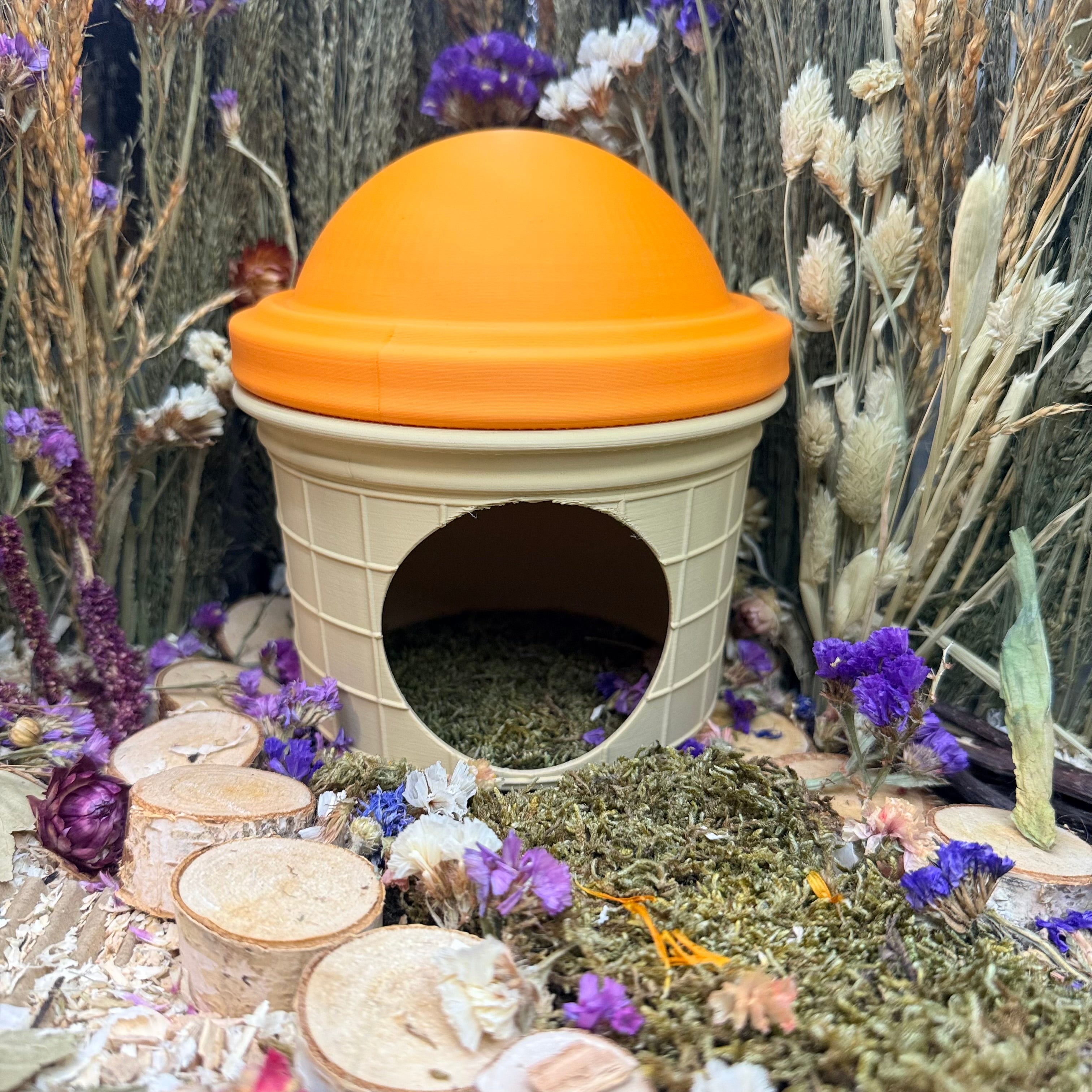 Small Pet Hide Ice Cream Hide | RoseLark