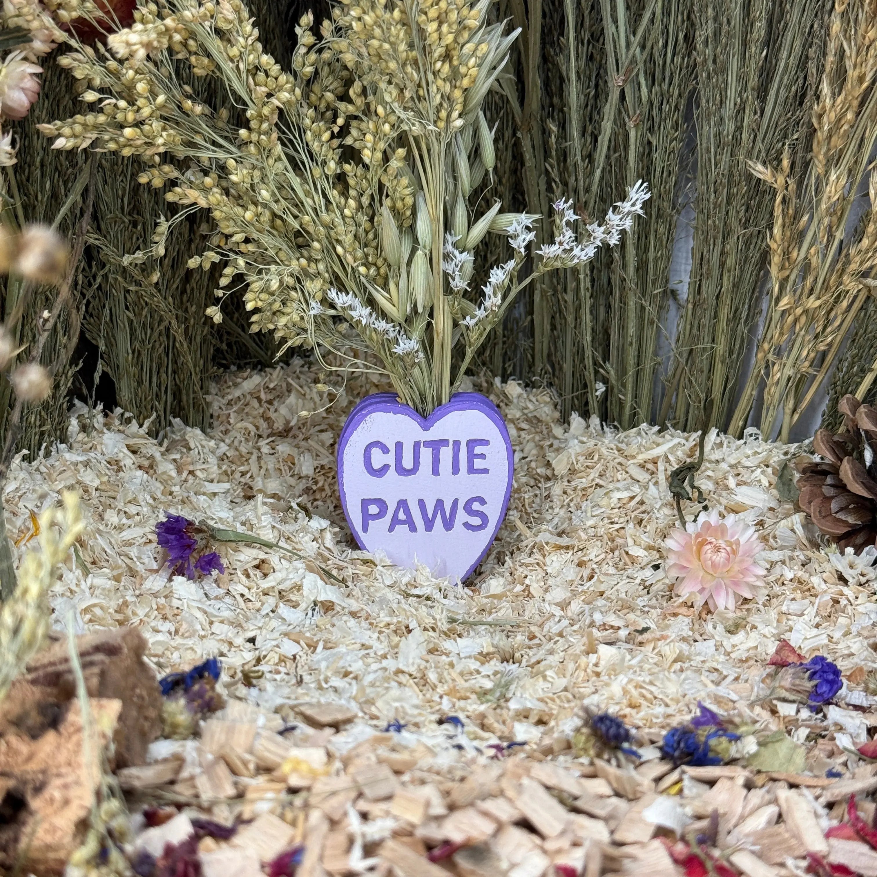 Spray Holder Hand - Painted Heart Spray Holder RoseLark Pet Products