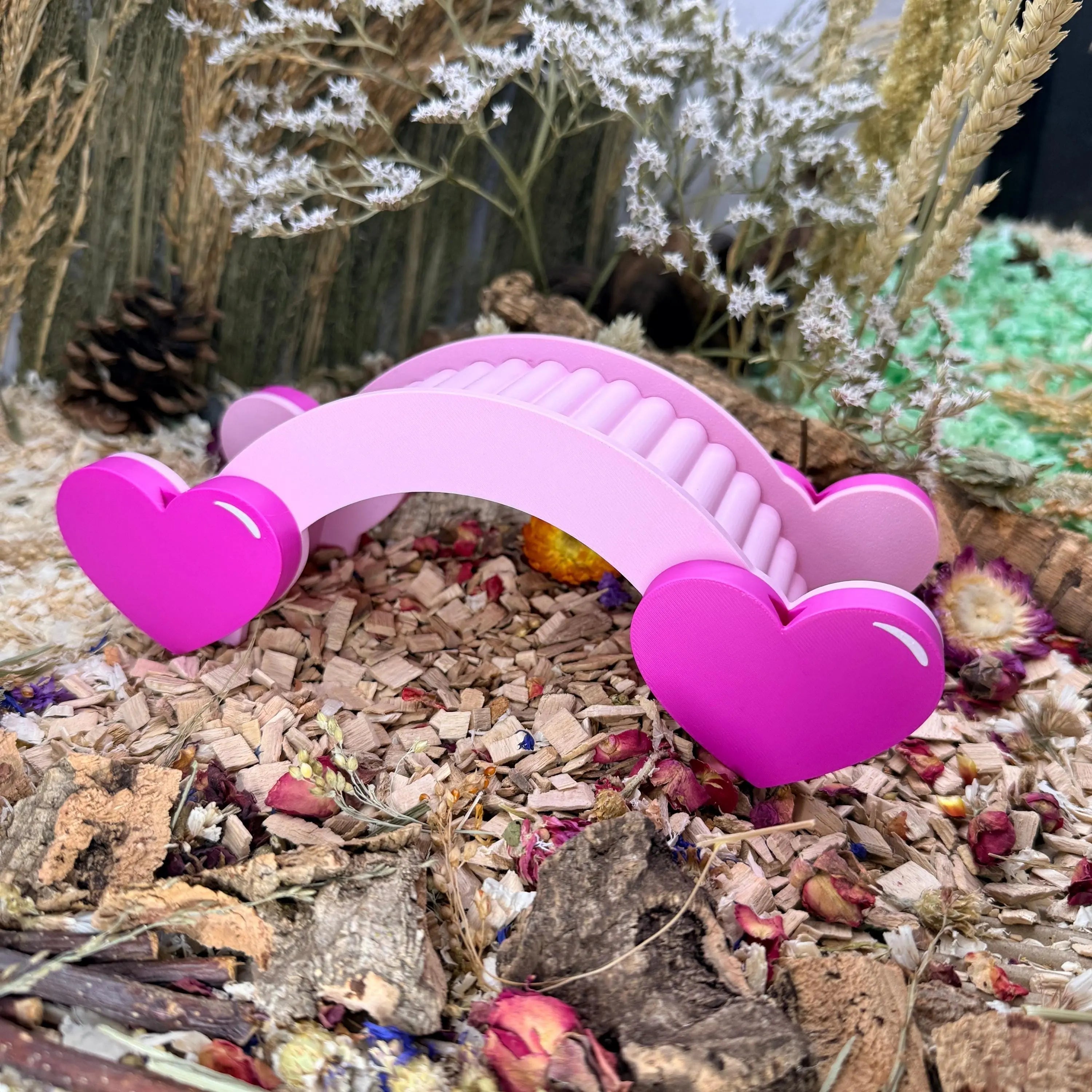 Spray Holder Heart Bridge Spray holder RoseLark Pet Products