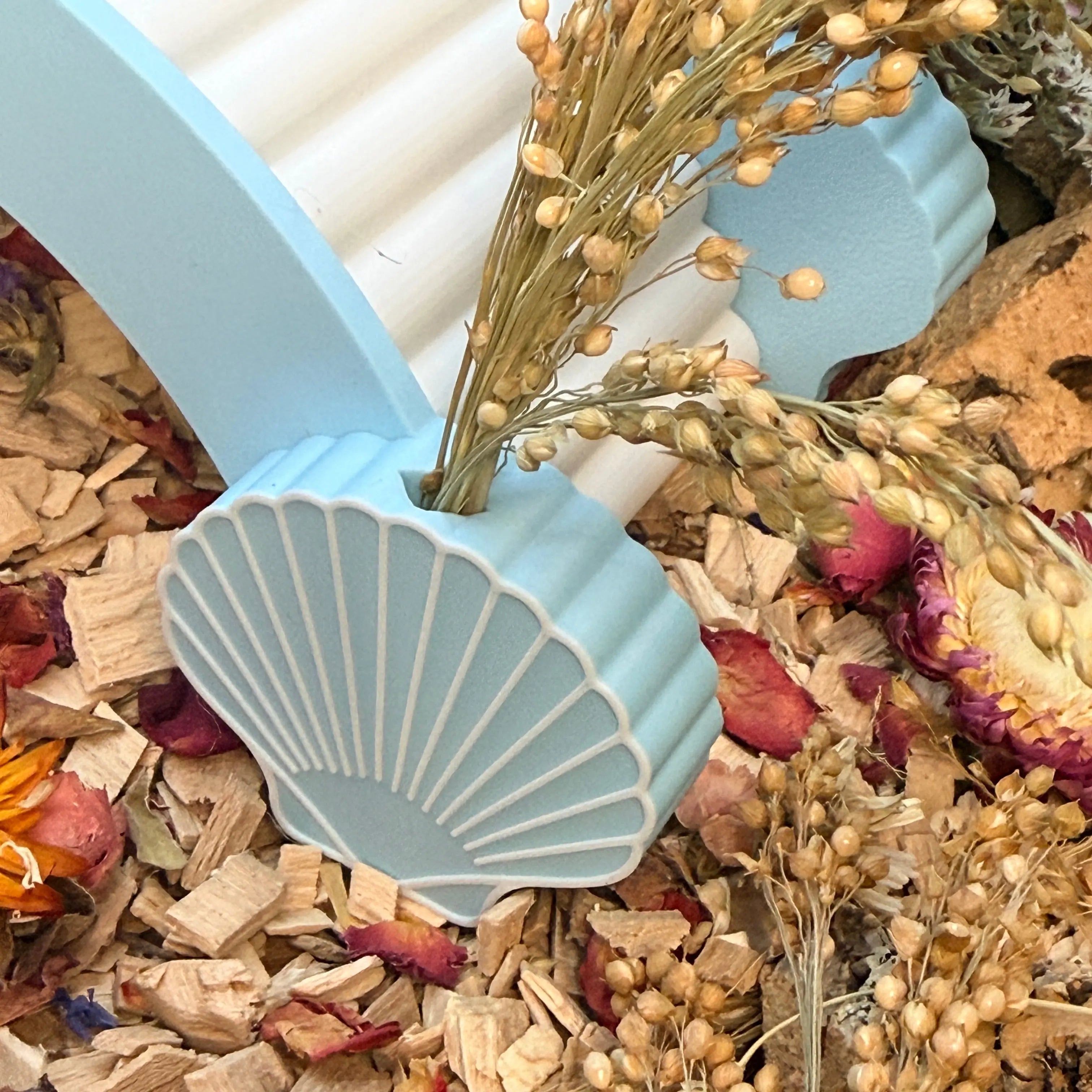 Spray Holder Seashell Bridge Spray Holder RoseLark Pet Products