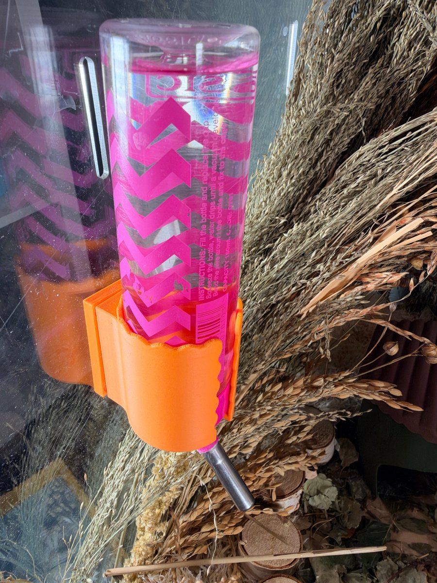 Water Bottle Holder Magnetic Scalloped Water Bottle Holder | RoseLark