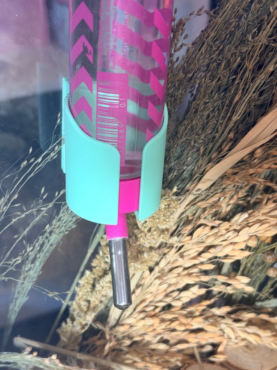 Water Bottle Holder Magnetic Water Bottle Holder | RoseLark
